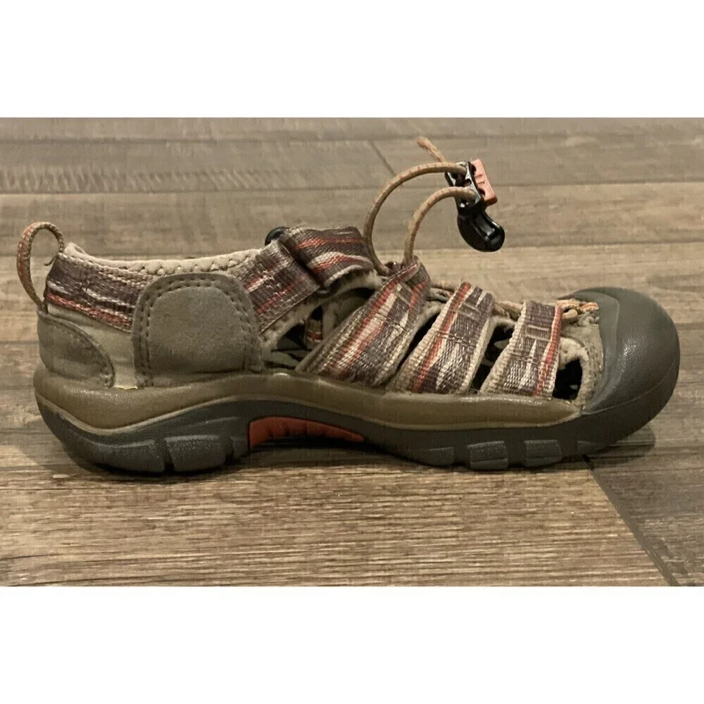 Keen Newport H2 Kids Size 1 Kids Trail Hiking Water Sport Sandals Brown Shoes
